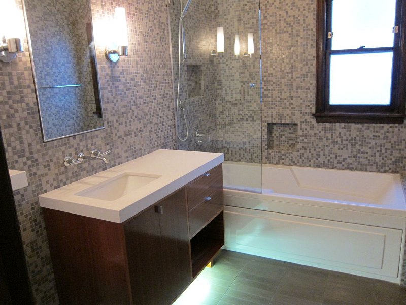 New bathroom and jacuzzi tub